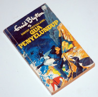 Image of Empat Petualang: Gua Penyelundup